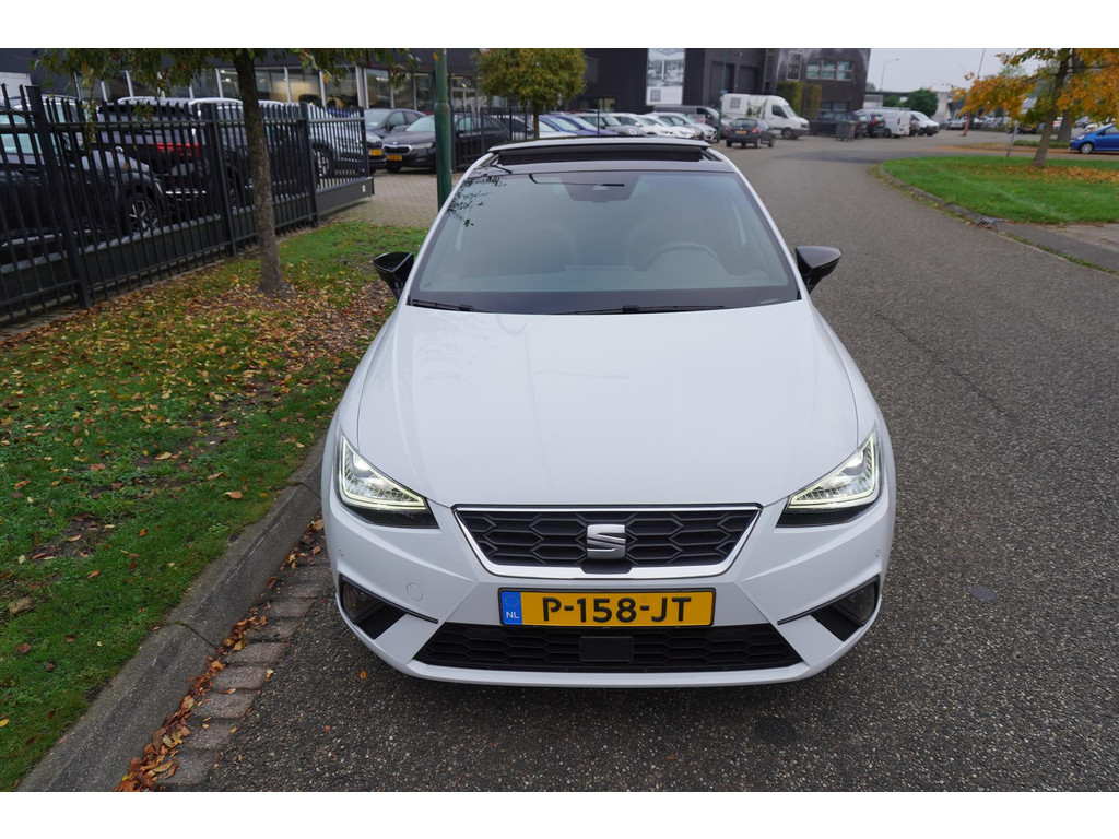 48235726-5.jpg