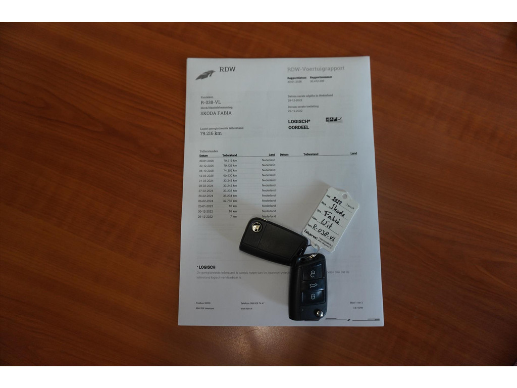 50991112-50.jpg