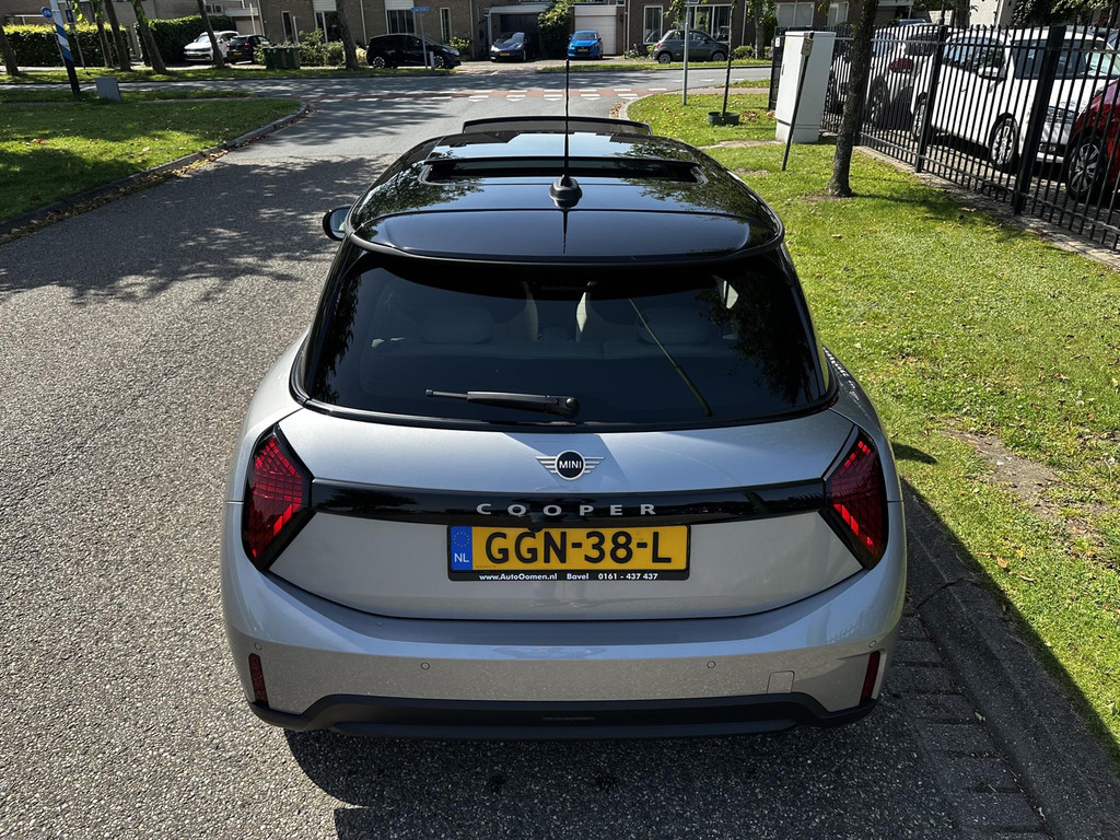 54510370-11.jpg