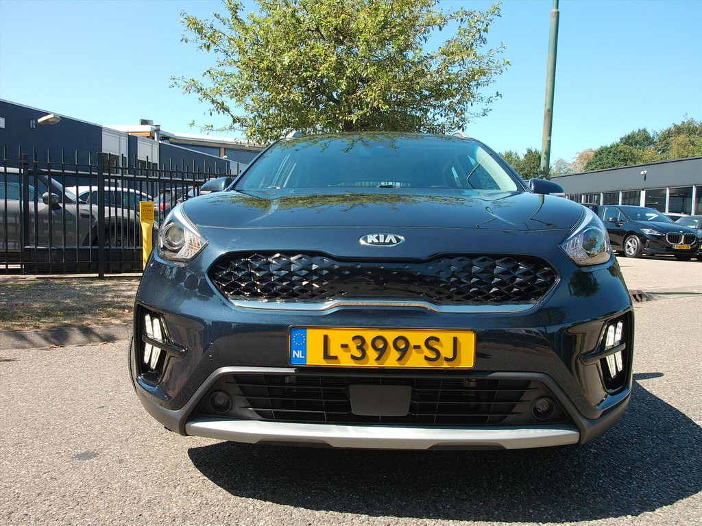 55642216-20.jpg
