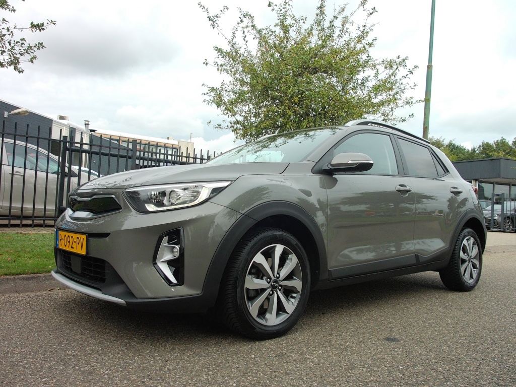 56526156
