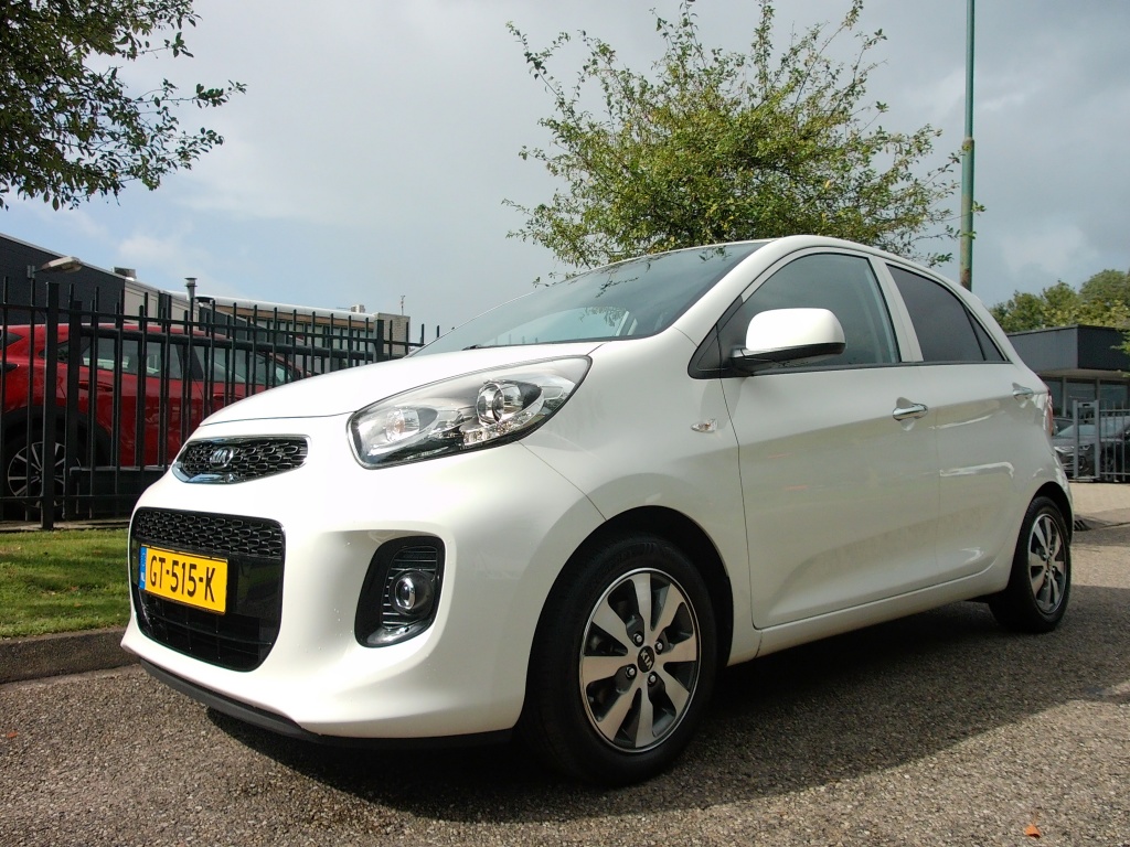 56574000