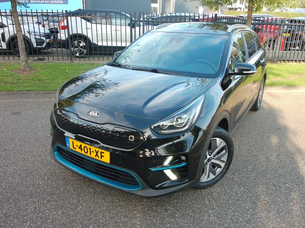 56874091-42.jpg