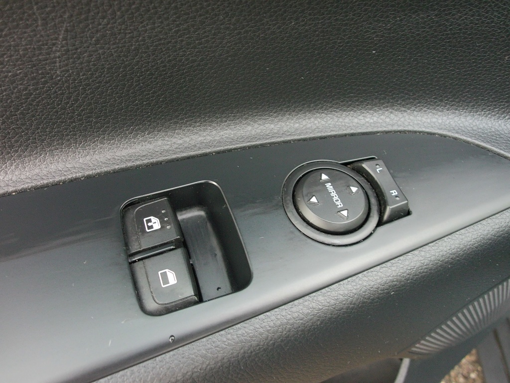 57704286-21.jpg